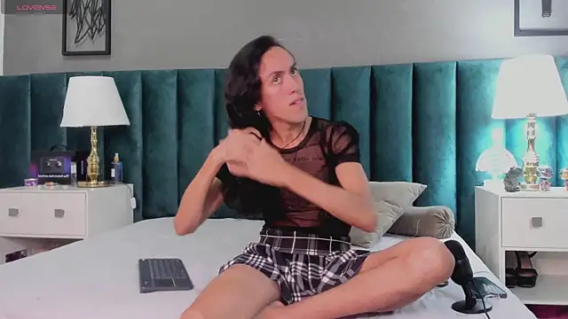 Snapshot of Karol_fenixx chatting on 7, 1, 2025 Karol fenixx online show from 7, 1, 2025