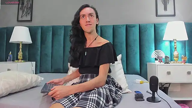 Snapshot of Karol_fenixx chatting on 6, 2, 2025 Karol fenixx online show from 6, 2, 2025