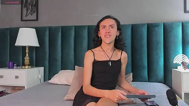 Snapshot of Karol_fenixx chatting on 13, 2, 2025 Karol fenixx online show from 13, 2, 2025