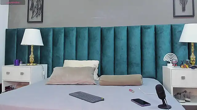 Snapshot of Karol_fenixx chatting on 13, 2, 2025 Karol fenixx online show from 13, 2, 2025