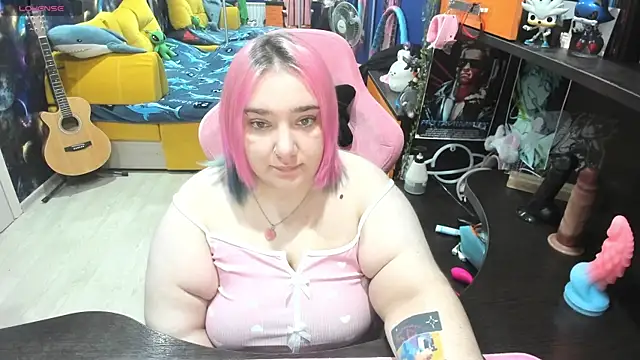 Snapshot of Softie_Sofy chatting on 6, 10, 2025 Softie Sofy online show from 6, 10, 2025