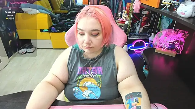 Softie Sofy online show from 17, 12, 2025