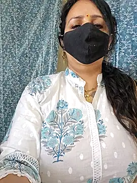 cute-tanvi online show from 5, 3, 2025