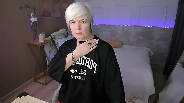 Snapshot of CarmenSoft chatting on 2, 5, 2026 CarmenSoft online show from 2, 5, 2026