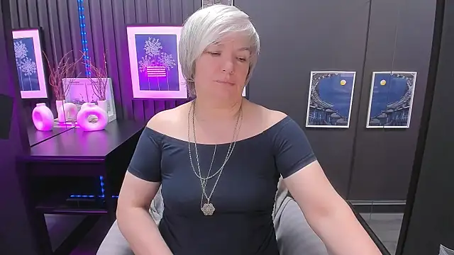 Snapshot of CarmenSoft chatting on 12, 5, 2026 CarmenSoft online show from 12, 5, 2026