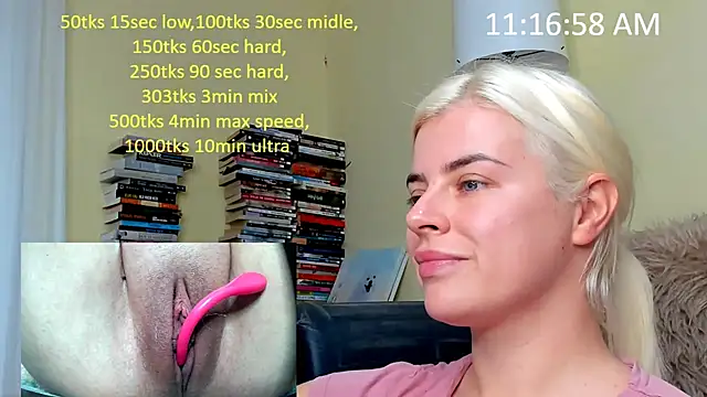 Snapshot of queenofthenighttt chatting on 28, 11, 2025 queenofthenighttt online show from 28, 11, 2025