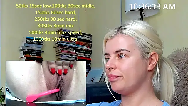 Snapshot of queenofthenighttt chatting on 15, 12, 2025 queenofthenighttt online show from 15, 12, 2025