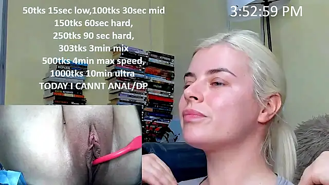 Snapshot of queenofthenighttt chatting on 10, 1, 2026 queenofthenighttt online show from 10, 1, 2026