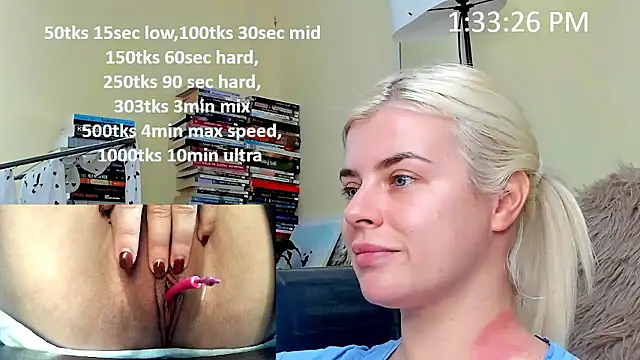 Snapshot of queenofthenighttt chatting on 13, 1, 2026 queenofthenighttt online show from 13, 1, 2026