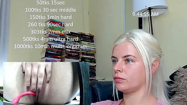 Snapshot of queenofthenighttt chatting on 10, 7, 2026 queenofthenighttt online show from 10, 7, 2026