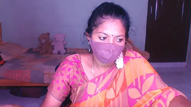 Snapshot of Novapol chatting on 4, 6, 2026 Novapol online show from 4, 6, 2026