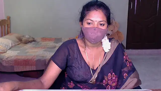 Snapshot of Novapol chatting on 7, 6, 2026 Novapol online show from 7, 6, 2026