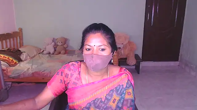 Snapshot of Novapol chatting on 10, 6, 2026 Novapol online show from 10, 6, 2026