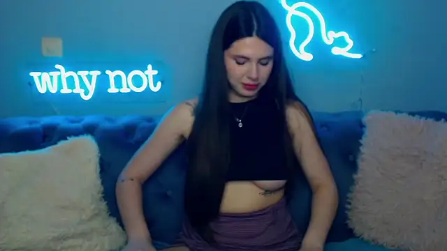 Snapshot of ViollinaLove chatting on 6, 4, 2026 ViollinaLove online show from 6, 4, 2026