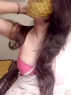 Snapshot of Lavanya_Shah chatting on 6, 11, 2025 Lavanya Shah online show from 6, 11, 2025