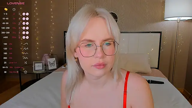 Snapshot of bellatip chatting on 20, 10, 2025 bellatip online show from 20, 10, 2025