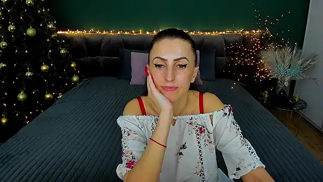 Rebecca Diamond online show from 22, 1, 2025