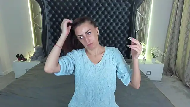 Rebecca Diamond online show from 28, 10, 2025