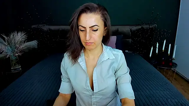 Rebecca Diamond online show from 17, 2, 2026