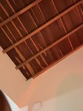 curchez  online show from 5, 3, 2025