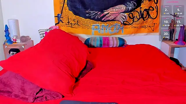 Snapshot of KatashiSenpai chatting on 10, 11, 2025 KatashiSenpai online show from 10, 11, 2025