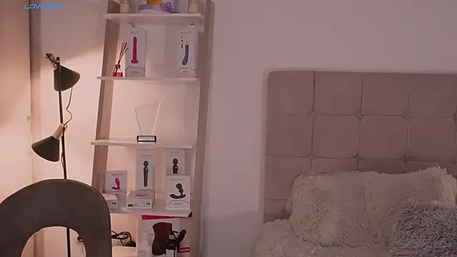 AbellaCroft online show from 8, 12, 2024