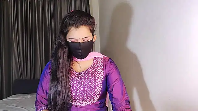 YourLovelyQueen online show from 22, 1, 2025