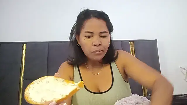 Snapshot of aleixane chatting on 4, 6, 2026 aleixane online show from 4, 6, 2026