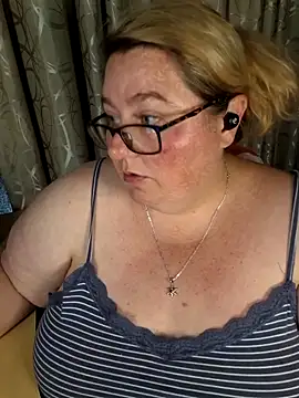 Iceprincess2bad4u online show from 19, 4, 2026