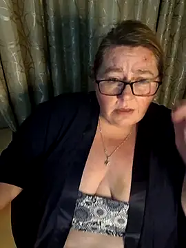 Snapshot of Iceprincess2bad4u chatting on 21, 5, 2026 Iceprincess2bad4u online show from 21, 5, 2026