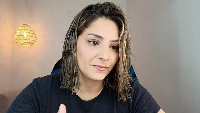 Snapshot of YummyAnna_ chatting on 17, 7, 2026 YummyAnna online show from 17, 7, 2026