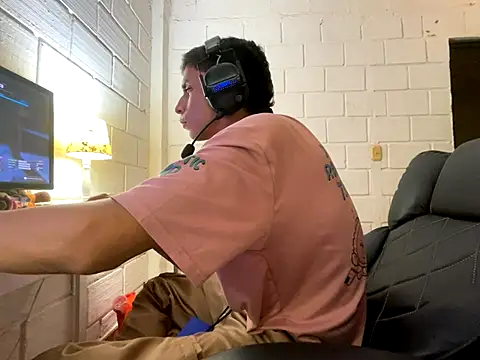 Max TheHorseDick online show from 3, 11, 2025