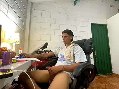 Max TheHorseDick online show from 20, 11, 2025