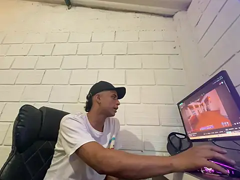 Max TheHorseDick online show from 17, 1, 2026