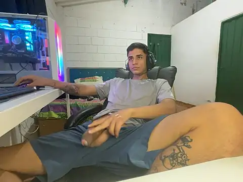 Max TheHorseDick online show from 31, 3, 2026