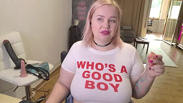 Snapshot of MargotGrey chatting on 1, 2, 2026 MargotGrey online show from 1, 2, 2026