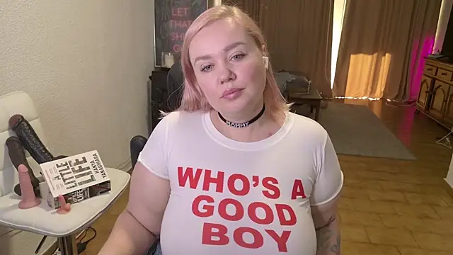 Snapshot of MargotGrey chatting on 6, 2, 2026 MargotGrey online show from 6, 2, 2026