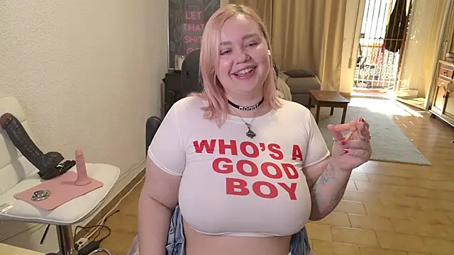 Snapshot of MargotGrey chatting on 21, 2, 2026 MargotGrey online show from 21, 2, 2026