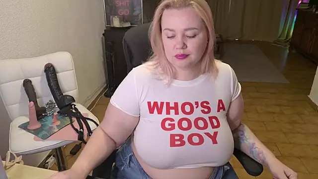 Snapshot of MargotGrey chatting on 2, 3, 2026 MargotGrey online show from 2, 3, 2026