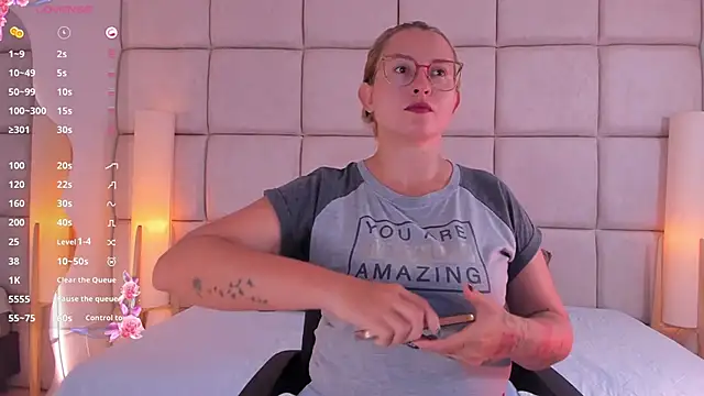 halaaa 1 online show from 17, 4, 2026