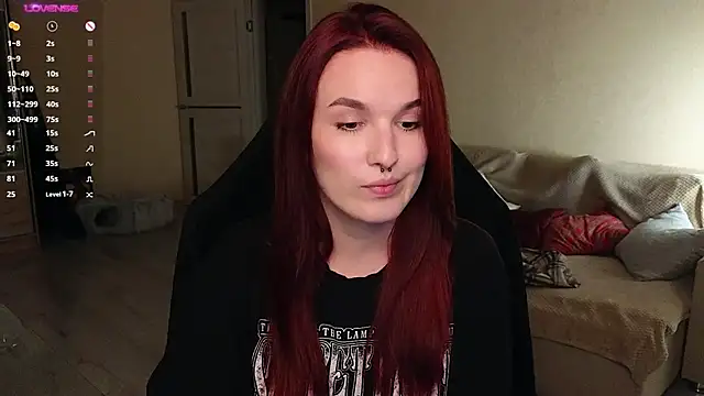 Snapshot of Val_lava chatting on 19, 9, 2025 Val lava online show from 19, 9, 2025