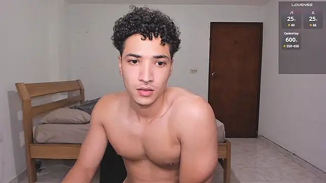 Snapshot of MitchellXD chatting on 30, 12, 2024 MitchellXD online show from 30, 12, 2024