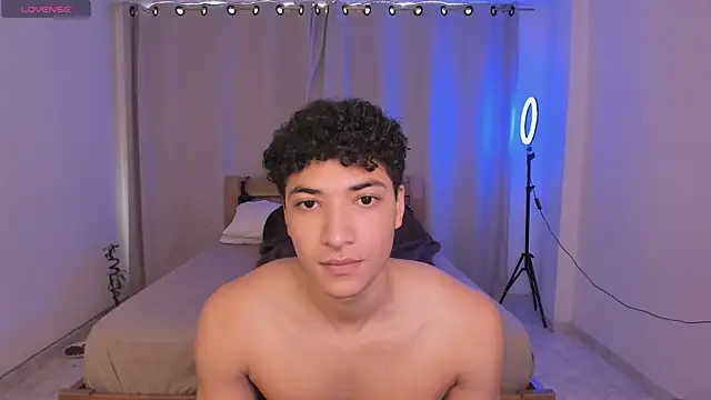 Snapshot of MitchellXD chatting on 18, 2, 2025 MitchellXD online show from 18, 2, 2025