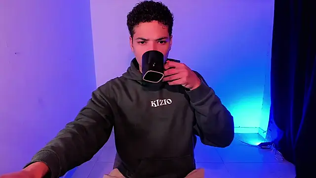 Snapshot of MitchellXD chatting on 19, 9, 2025 MitchellXD online show from 19, 9, 2025