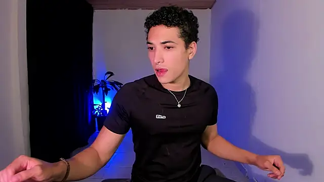 Snapshot of MitchellXD chatting on 4, 12, 2025 MitchellXD online show from 4, 12, 2025