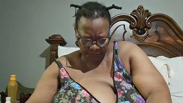 Snapshot of SEXYBOOBSNASS chatting on 1, 2, 2025 SEXYBOOBSNASS online show from 1, 2, 2025
