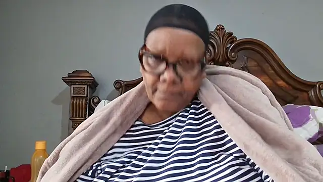 SEXYBOOBSNASS online show from 20, 10, 2025