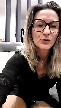 Snapshot of dancing_sexy_doll chatting on 24, 10, 2025 dancing sexy doll online show from 24, 10, 2025