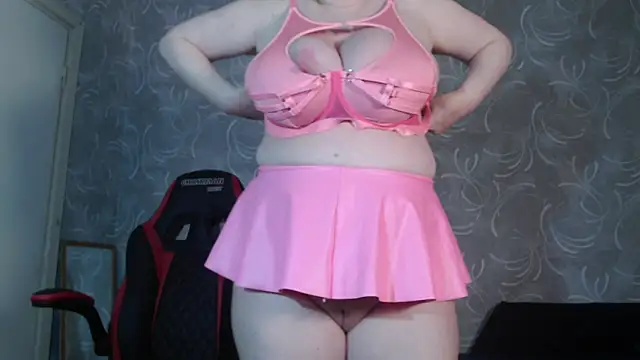 Snapshot of Stunningboobs chatting on 18, 12, 2025 Stunningboobs online show from 18, 12, 2025