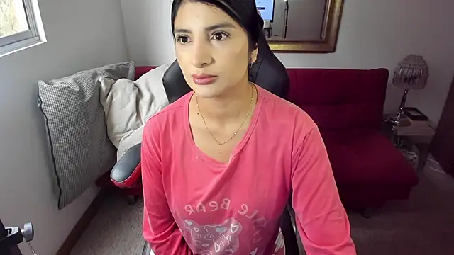 Snapshot of NicolettColin chatting on 19, 3, 2025 NicolettColin online show from 19, 3, 2025